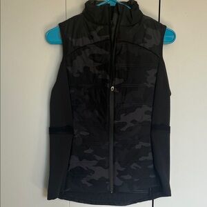 Avia Black Camouflage Vest